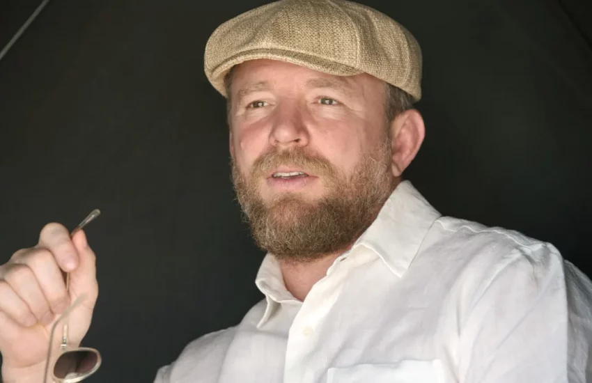 Guy Ritchie Biografi