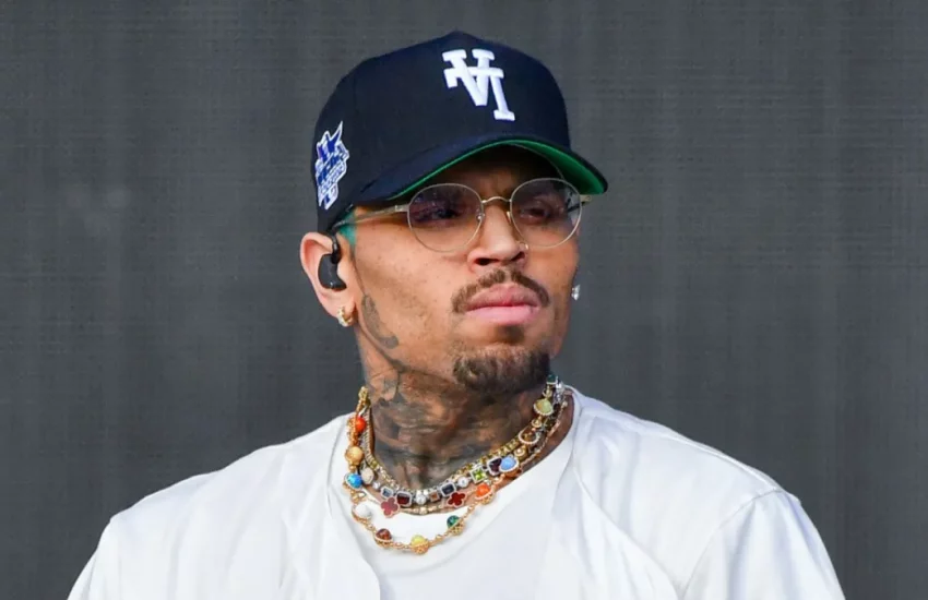 Chris Brown Biografi