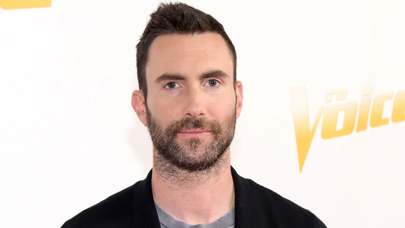 Adam Levine Biografi