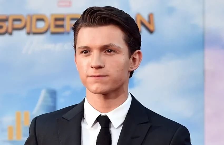 Tom Holland Biografi